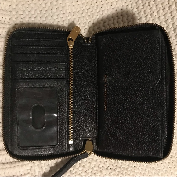 Marc by Marc Jacobs Wallet - Picture 2 of 3
